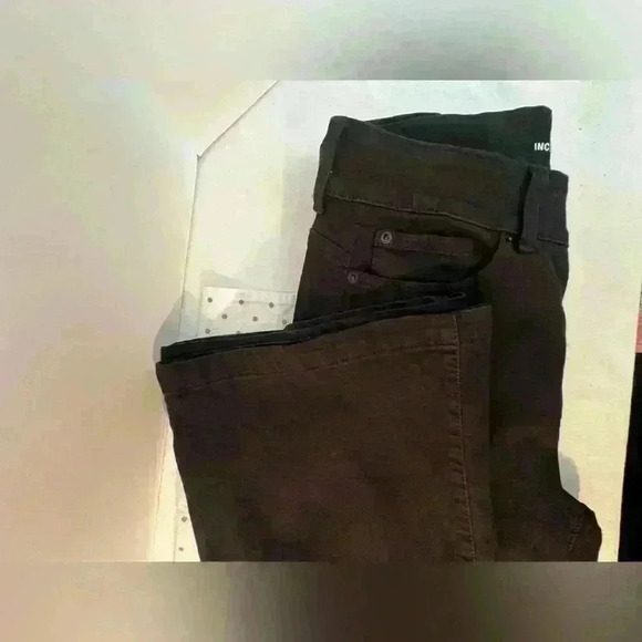 Size16/33 INC Black Denim Flare Leg Jeans rich black - Picture 6 of 12